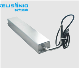 Submerged ultrasonic shock plate